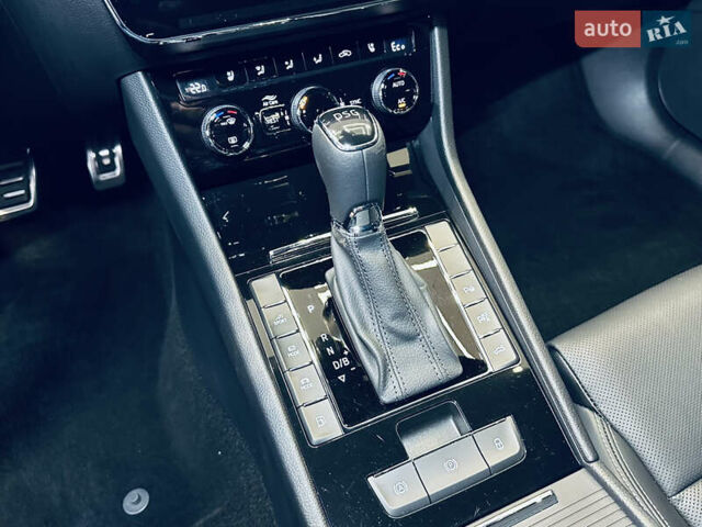 Білий Шкода Суперб, об'ємом двигуна 1.4 л та пробігом 54 тис. км за 38900 $, фото 42 на Automoto.ua