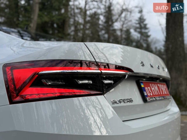 Белый Шкода Суперб, объемом двигателя 2 л и пробегом 164 тыс. км за 25450 $, фото 90 на Automoto.ua