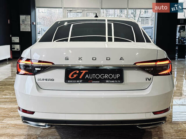 Білий Шкода Суперб, об'ємом двигуна 1.4 л та пробігом 54 тис. км за 38900 $, фото 8 на Automoto.ua