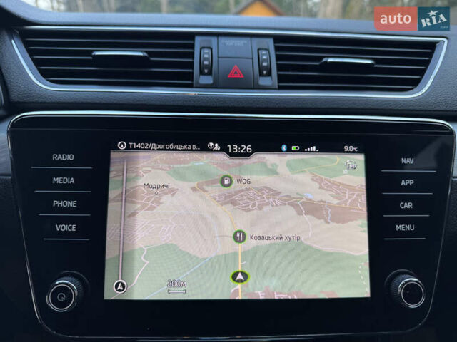 Белый Шкода Суперб, объемом двигателя 2 л и пробегом 164 тыс. км за 25450 $, фото 136 на Automoto.ua