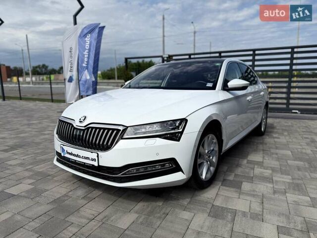 Белый Шкода Суперб, объемом двигателя 1.97 л и пробегом 192 тыс. км за 33700 $, фото 7 на Automoto.ua
