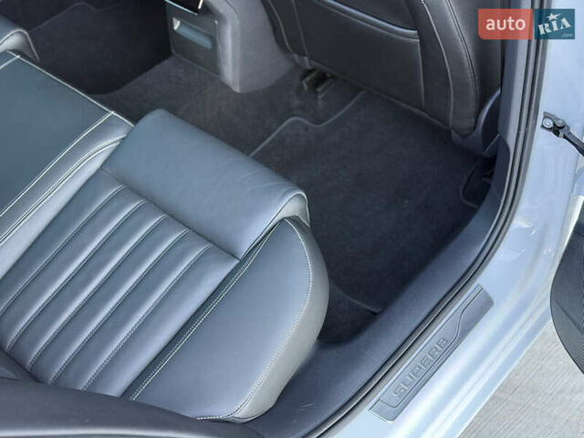 Білий Шкода Суперб, об'ємом двигуна 2 л та пробігом 171 тис. км за 30999 $, фото 75 на Automoto.ua