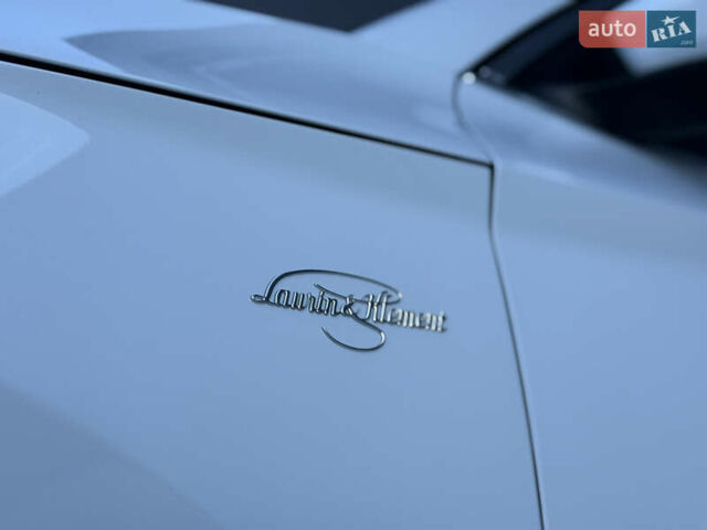 Білий Шкода Суперб, об'ємом двигуна 2 л та пробігом 171 тис. км за 30999 $, фото 33 на Automoto.ua