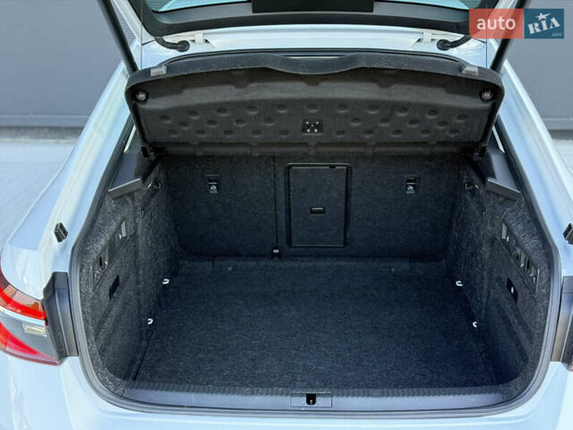 Білий Шкода Суперб, об'ємом двигуна 2 л та пробігом 171 тис. км за 30999 $, фото 80 на Automoto.ua