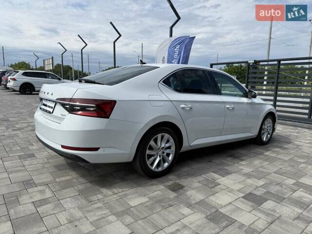 Белый Шкода Суперб, объемом двигателя 1.97 л и пробегом 192 тыс. км за 33700 $, фото 13 на Automoto.ua