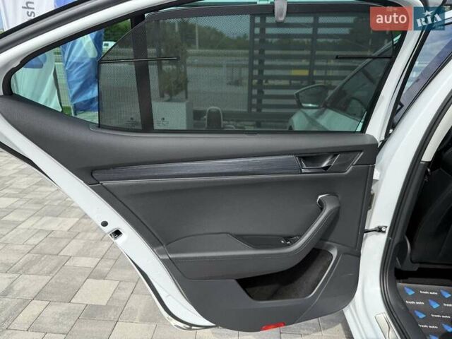 Белый Шкода Суперб, объемом двигателя 1.97 л и пробегом 192 тыс. км за 33700 $, фото 17 на Automoto.ua