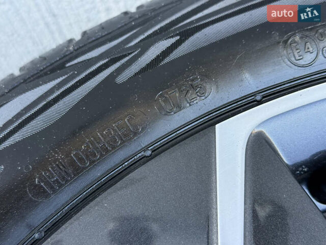 Білий Шкода Суперб, об'ємом двигуна 2 л та пробігом 171 тис. км за 30999 $, фото 37 на Automoto.ua