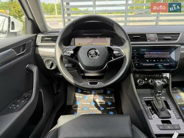 Белый Шкода Суперб, объемом двигателя 1.97 л и пробегом 192 тыс. км за 33700 $, фото 1 на Automoto.ua