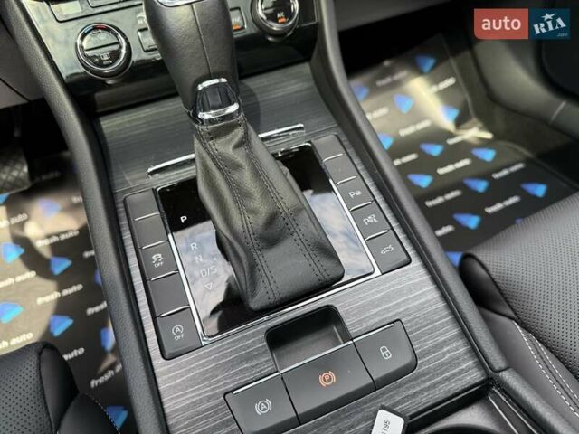 Белый Шкода Суперб, объемом двигателя 1.97 л и пробегом 192 тыс. км за 33700 $, фото 2 на Automoto.ua