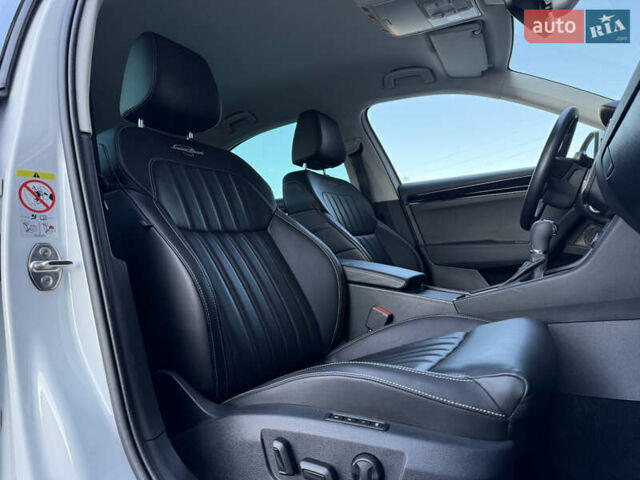 Білий Шкода Суперб, об'ємом двигуна 2 л та пробігом 171 тис. км за 30999 $, фото 73 на Automoto.ua