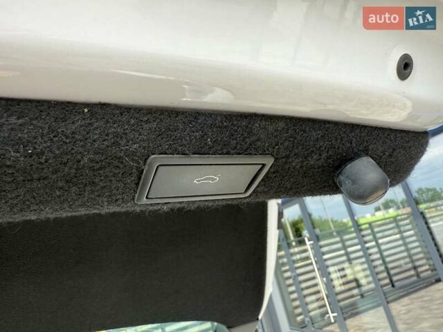 Белый Шкода Суперб, объемом двигателя 1.97 л и пробегом 192 тыс. км за 33700 $, фото 39 на Automoto.ua