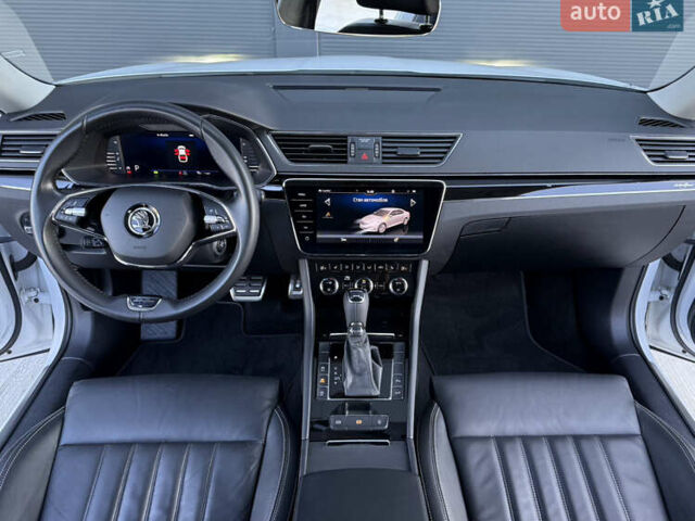 Белый Шкода Суперб, объемом двигателя 2 л и пробегом 171 тыс. км за 30699 $, фото 60 на Automoto.ua