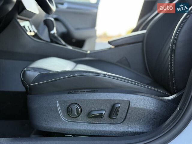 Белый Шкода Суперб, объемом двигателя 2 л и пробегом 171 тыс. км за 30699 $, фото 44 на Automoto.ua