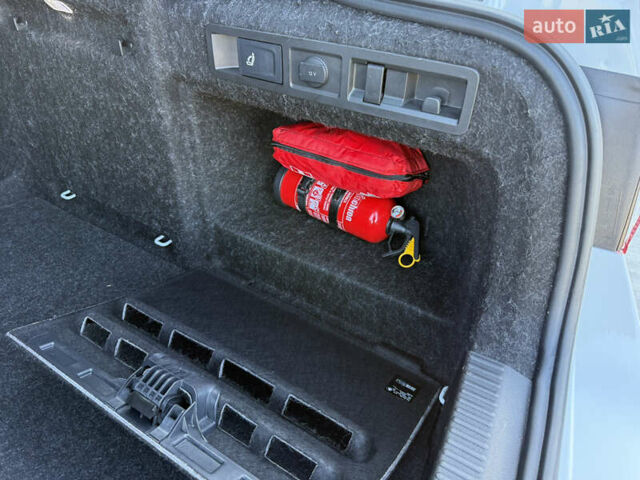 Белый Шкода Суперб, объемом двигателя 2 л и пробегом 171 тыс. км за 30699 $, фото 83 на Automoto.ua