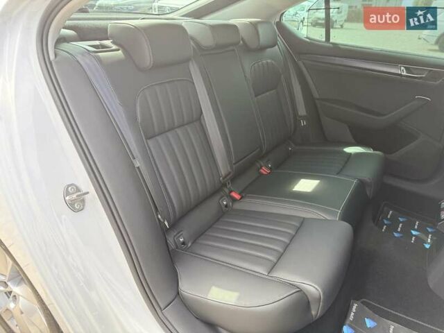 Белый Шкода Суперб, объемом двигателя 1.97 л и пробегом 192 тыс. км за 33700 $, фото 22 на Automoto.ua