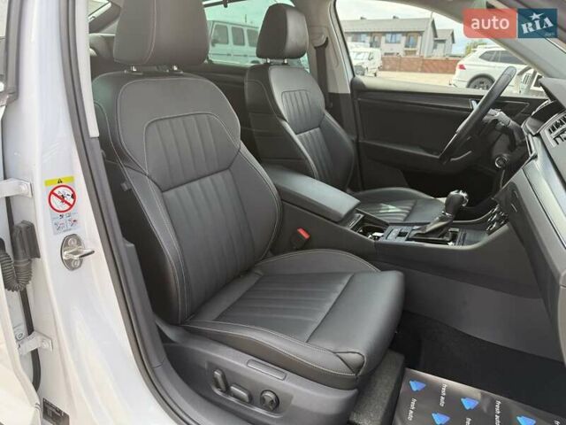 Белый Шкода Суперб, объемом двигателя 1.97 л и пробегом 192 тыс. км за 33700 $, фото 25 на Automoto.ua