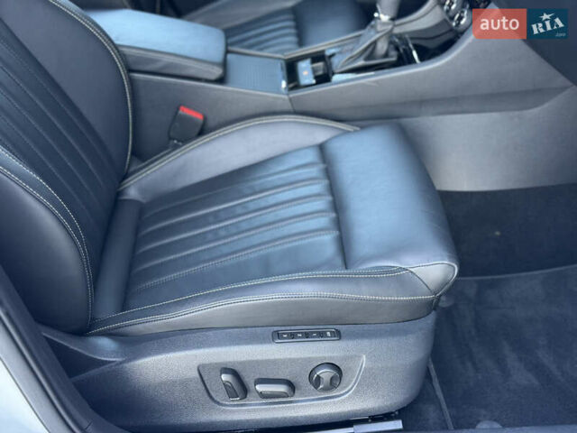 Белый Шкода Суперб, объемом двигателя 2 л и пробегом 171 тыс. км за 30699 $, фото 69 на Automoto.ua