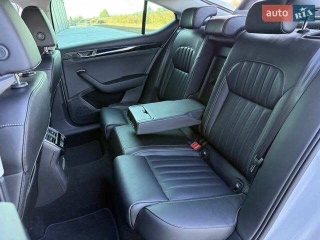 Белый Шкода Суперб, объемом двигателя 2 л и пробегом 171 тыс. км за 30699 $, фото 65 на Automoto.ua