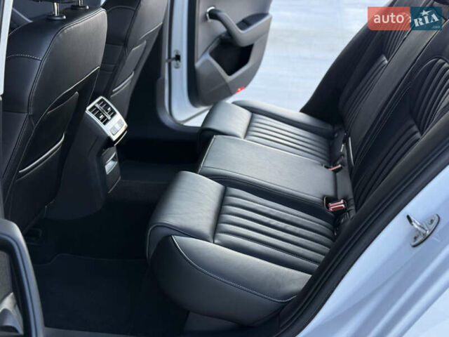 Белый Шкода Суперб, объемом двигателя 2 л и пробегом 171 тыс. км за 30699 $, фото 61 на Automoto.ua