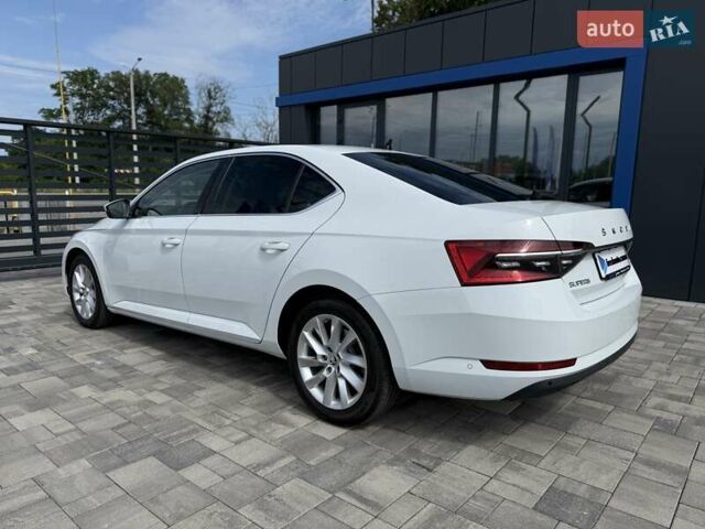 Белый Шкода Суперб, объемом двигателя 1.97 л и пробегом 192 тыс. км за 33700 $, фото 11 на Automoto.ua