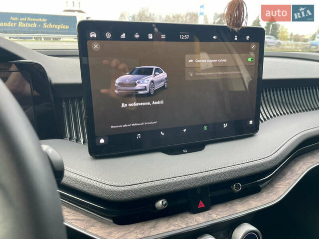 Белый Шкода Суперб, объемом двигателя 1.98 л и пробегом 20 тыс. км за 47900 $, фото 26 на Automoto.ua