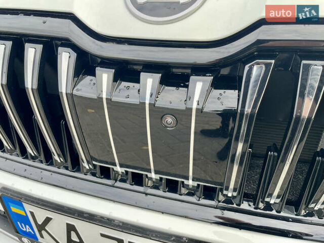 Белый Шкода Суперб, объемом двигателя 1.98 л и пробегом 20 тыс. км за 47900 $, фото 38 на Automoto.ua