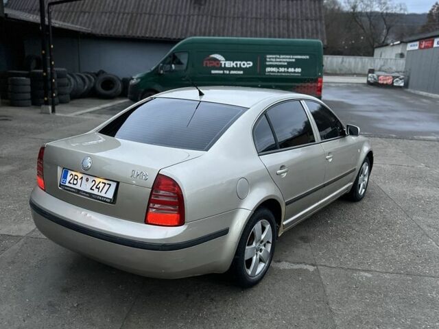 Бежевый Шкода Суперб, объемом двигателя 1.9 л и пробегом 500 тыс. км за 2450 $, фото 2 на Automoto.ua