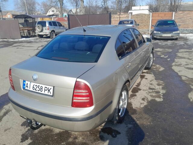 Бежевий Шкода Суперб, об'ємом двигуна 1.8 л та пробігом 400 тис. км за 4500 $, фото 2 на Automoto.ua