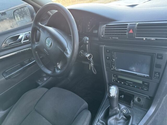 Бежевый Шкода Суперб, объемом двигателя 1.9 л и пробегом 295 тыс. км за 4500 $, фото 11 на Automoto.ua