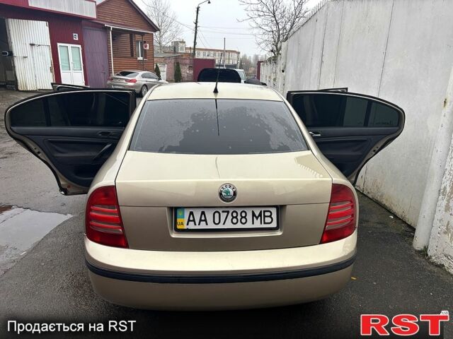 Бежевый Шкода Суперб, объемом двигателя 1.8 л и пробегом 290 тыс. км за 3800 $, фото 7 на Automoto.ua