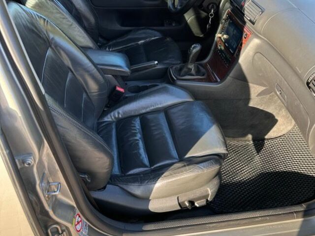 Бежевий Шкода Суперб, об'ємом двигуна 1.8 л та пробігом 346 тис. км за 4700 $, фото 5 на Automoto.ua