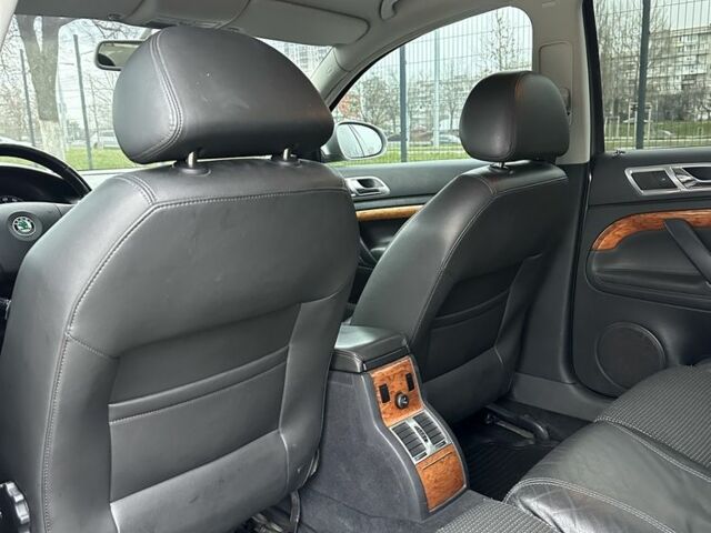 Бежевый Шкода Суперб, объемом двигателя 2 л и пробегом 245 тыс. км за 5990 $, фото 17 на Automoto.ua