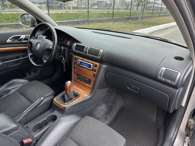 Бежевый Шкода Суперб, объемом двигателя 2 л и пробегом 245 тыс. км за 5990 $, фото 14 на Automoto.ua