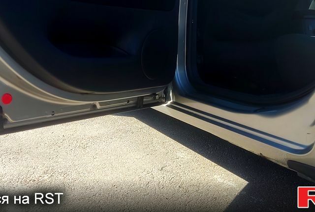 Бежевый Шкода Суперб, объемом двигателя 1.8 л и пробегом 150 тыс. км за 6300 $, фото 4 на Automoto.ua