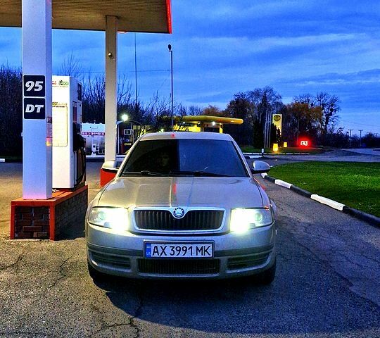 Бежевий Шкода Суперб, об'ємом двигуна 1.8 л та пробігом 0 тис. км за 5500 $, фото 2 на Automoto.ua