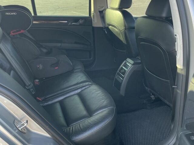 Бежевый Шкода Суперб, объемом двигателя 1.8 л и пробегом 248 тыс. км за 9000 $, фото 14 на Automoto.ua