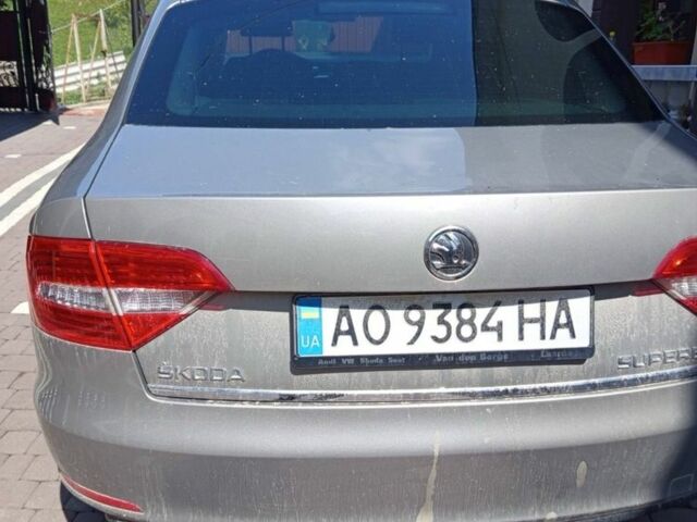 Бежевий Шкода Суперб, об'ємом двигуна 1.6 л та пробігом 200 тис. км за 10300 $, фото 7 на Automoto.ua