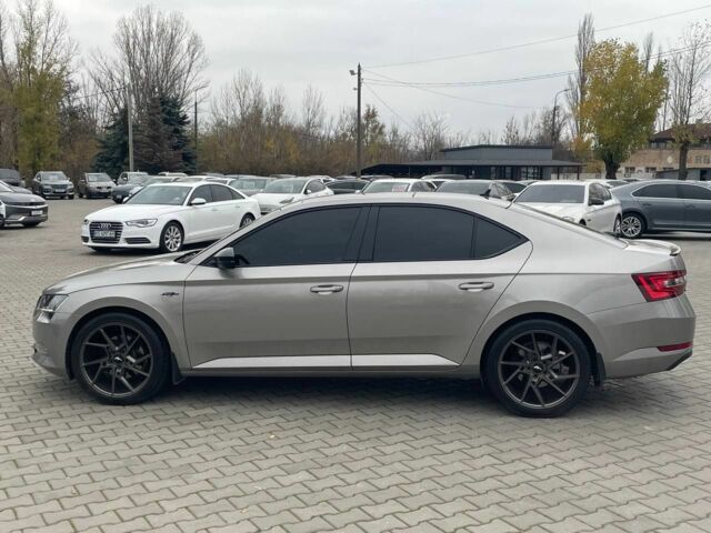 Бежевый Шкода Суперб, объемом двигателя 2 л и пробегом 185 тыс. км за 22600 $, фото 3 на Automoto.ua