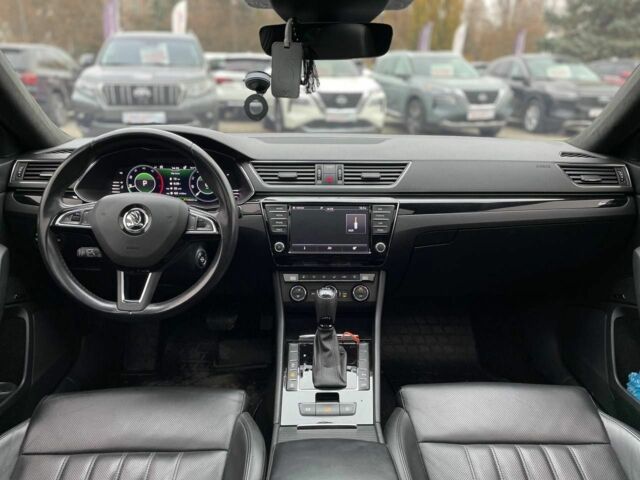 Бежевый Шкода Суперб, объемом двигателя 2 л и пробегом 185 тыс. км за 22600 $, фото 15 на Automoto.ua