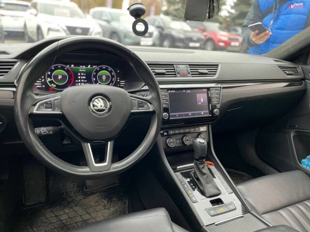 Бежевый Шкода Суперб, объемом двигателя 2 л и пробегом 185 тыс. км за 22600 $, фото 17 на Automoto.ua