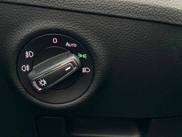 Бежевый Шкода Суперб, объемом двигателя 2 л и пробегом 185 тыс. км за 22600 $, фото 18 на Automoto.ua