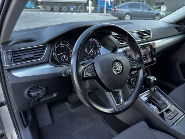 Бежевий Шкода Суперб, об'ємом двигуна 1.6 л та пробігом 204 тис. км за 16500 $, фото 17 на Automoto.ua