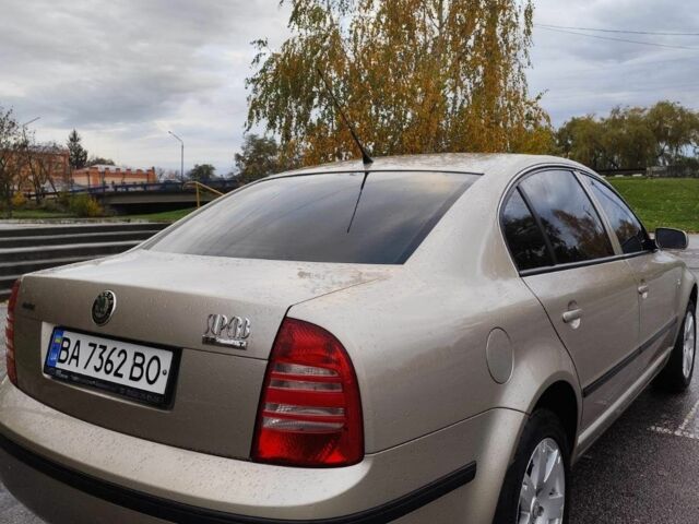 Шкода Суперб 2004 в Александрие на Automoto.ua Бежевый Шкода Суперб, объемом двигателя 1.8 л и пробегом 202 тыс. км за 5700 $, фото 5 на Automoto.ua