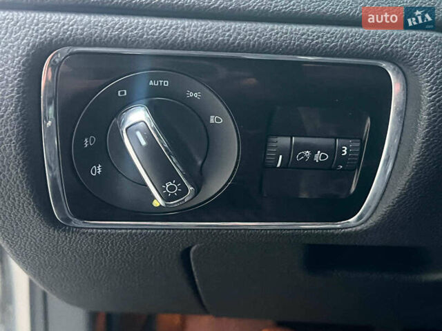 Бежевий Шкода Суперб, об'ємом двигуна 2 л та пробігом 313 тис. км за 5900 $, фото 15 на Automoto.ua