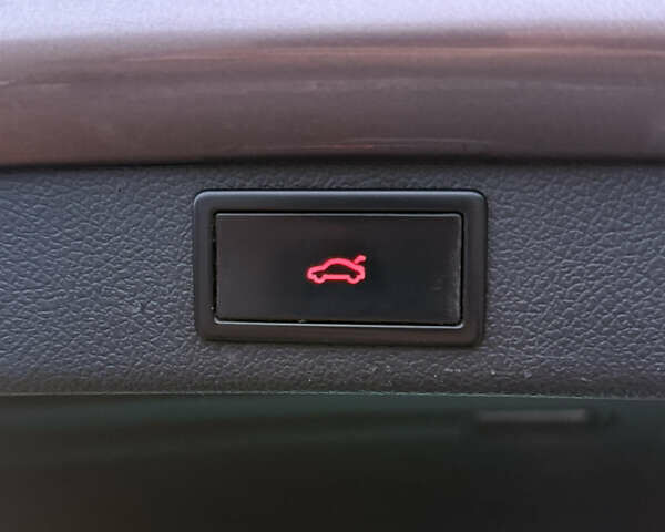 Бежевый Шкода Суперб, объемом двигателя 2 л и пробегом 288 тыс. км за 11300 $, фото 30 на Automoto.ua