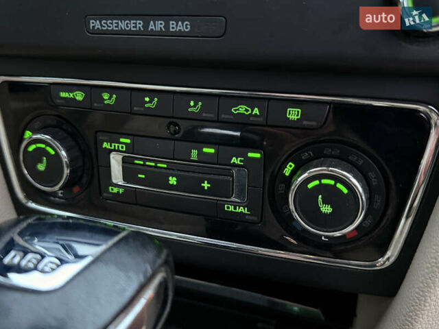 Бежевый Шкода Суперб, объемом двигателя 2 л и пробегом 288 тыс. км за 11300 $, фото 17 на Automoto.ua