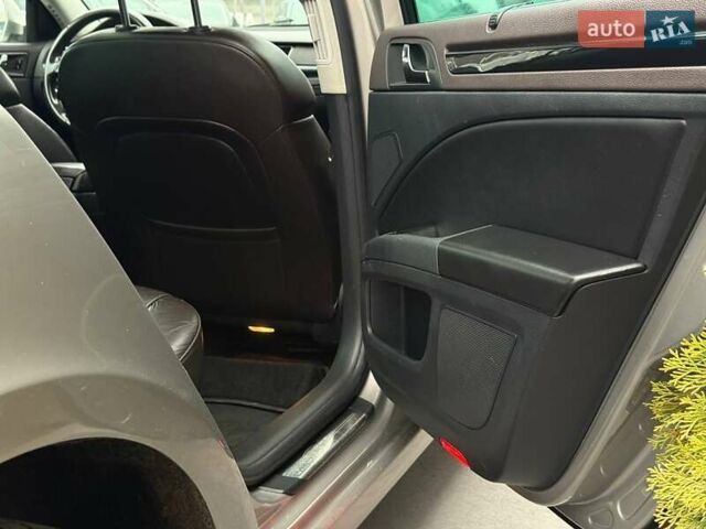 Бежевый Шкода Суперб, объемом двигателя 2 л и пробегом 272 тыс. км за 10900 $, фото 54 на Automoto.ua