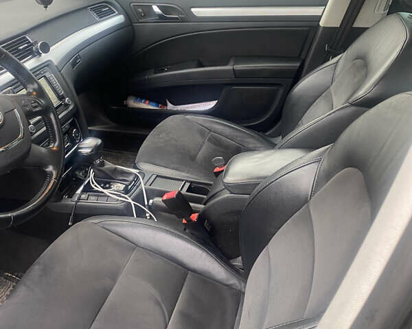 Бежевый Шкода Суперб, объемом двигателя 1.8 л и пробегом 199 тыс. км за 10500 $, фото 10 на Automoto.ua