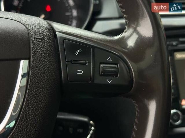 Бежевый Шкода Суперб, объемом двигателя 2 л и пробегом 272 тыс. км за 10900 $, фото 31 на Automoto.ua