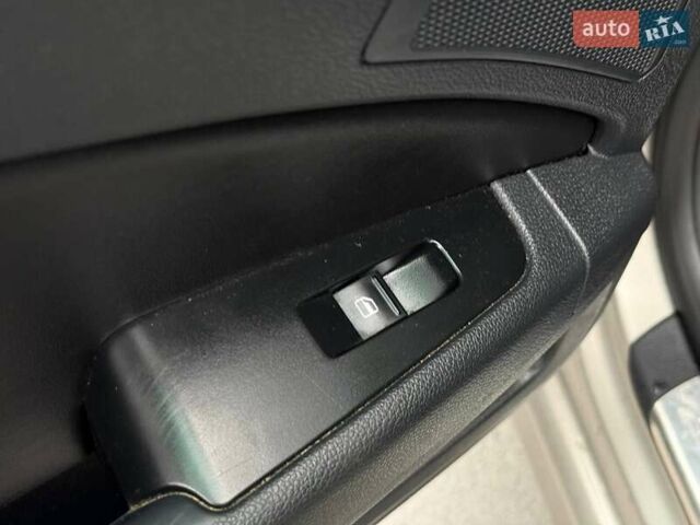 Бежевый Шкода Суперб, объемом двигателя 2 л и пробегом 272 тыс. км за 10900 $, фото 43 на Automoto.ua